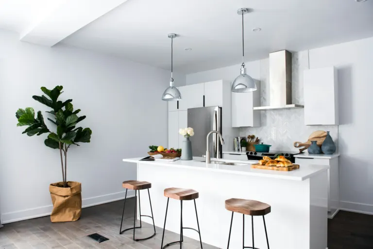 Kitchen bright