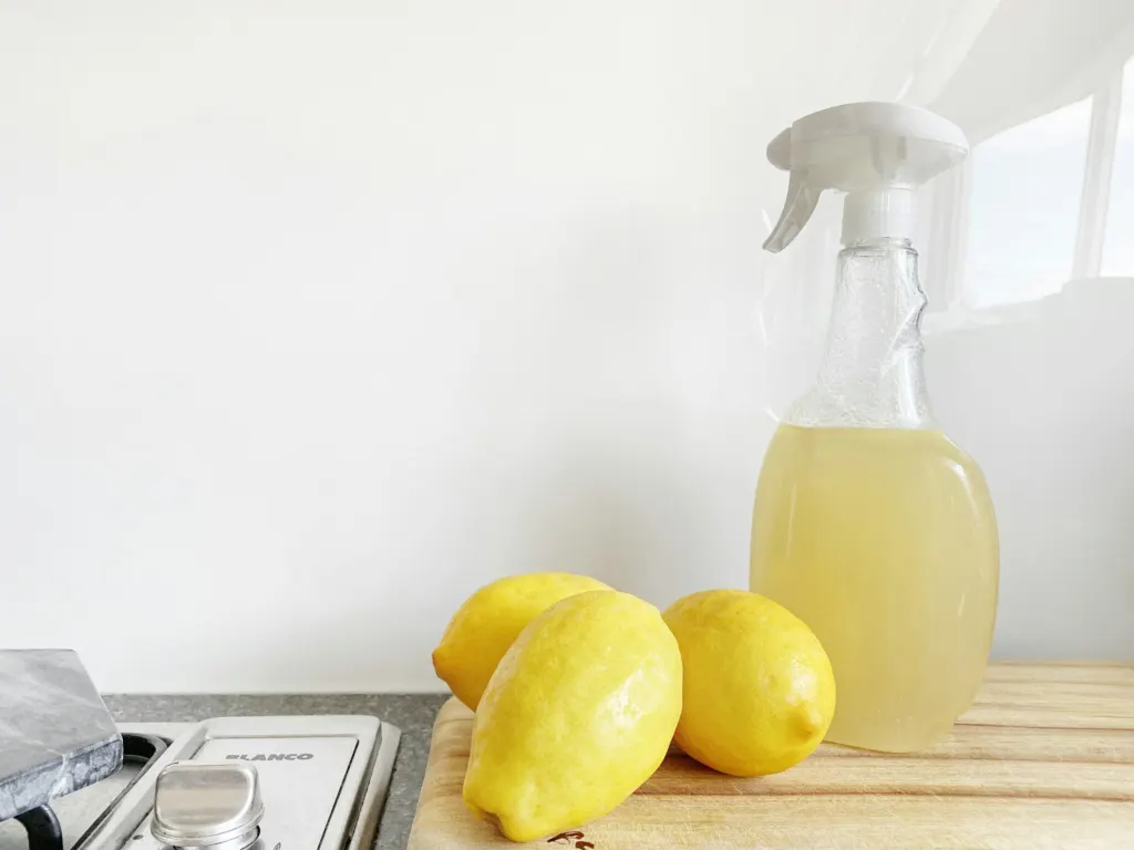 Lemon spray